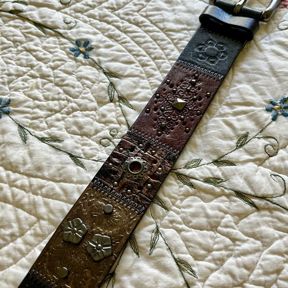 20% OFF BUNDLES! Fossil Leather Belt w/Metal. Bronze/Brown/Black. Women’s M - Picture 3 of 11